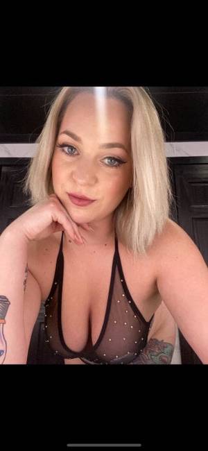 Rosiecheexxx profile