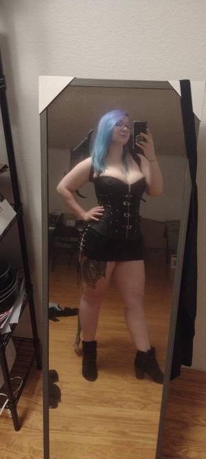 Sapphiregryffin profile