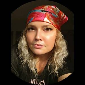 Samantha Lowe 😈 profile