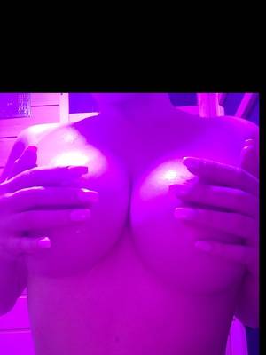 Somebunnieswife profile