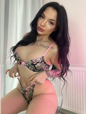 Temptingcamteaser profile