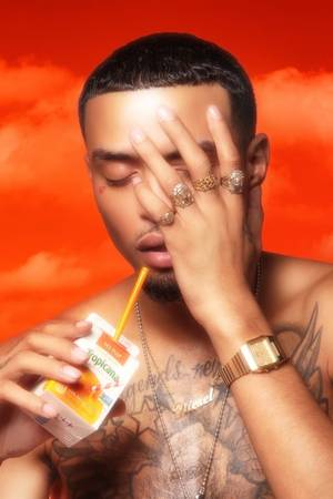 Theboyinthepic profile