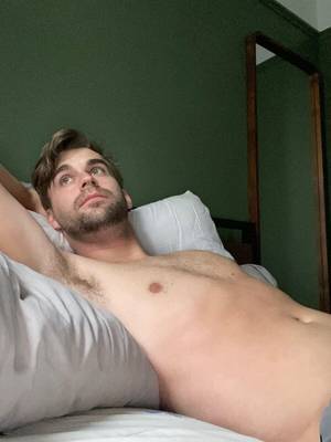 Thereareleaveseverywhere profile