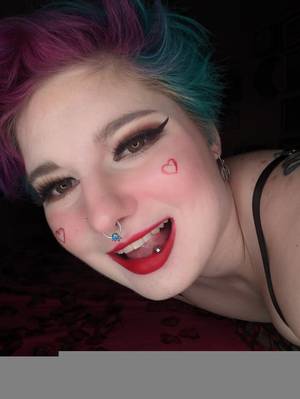 Vampirepriestpoisonvip profile