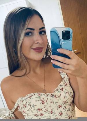 Vanessathiel profile