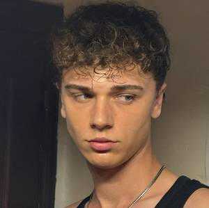 Vi 🤸🏻‍♂️ profile