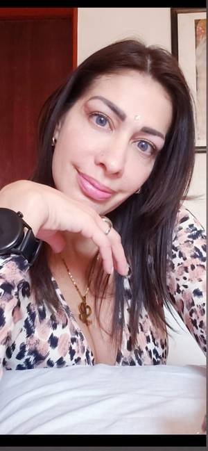 Yamelyameloficial profile