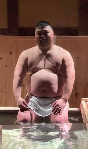 Yasuharutakemura profile