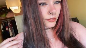 Yourlittlegoth profile