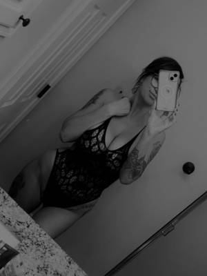 Yourneighborhoodmilf profile